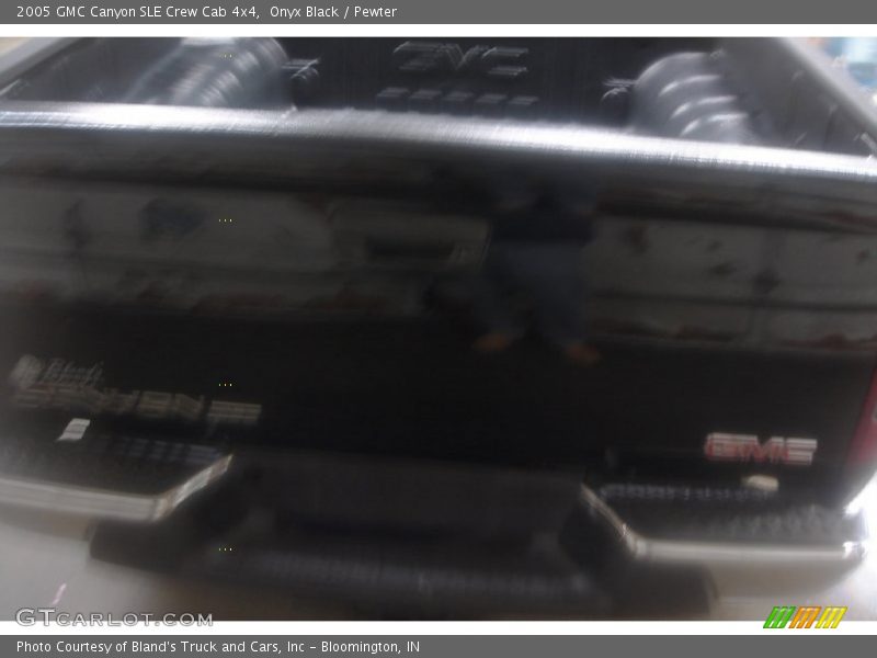 Onyx Black / Pewter 2005 GMC Canyon SLE Crew Cab 4x4