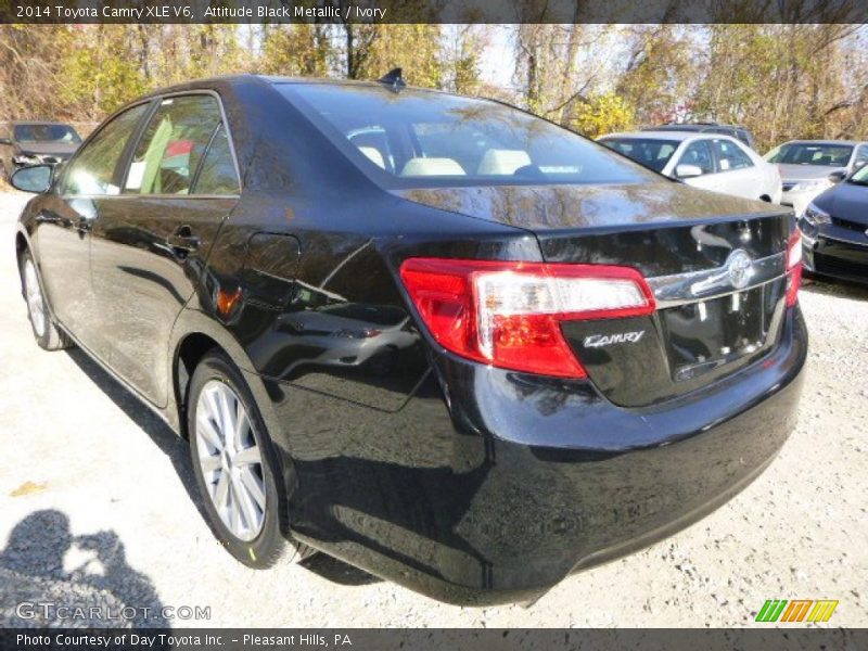 Attitude Black Metallic / Ivory 2014 Toyota Camry XLE V6