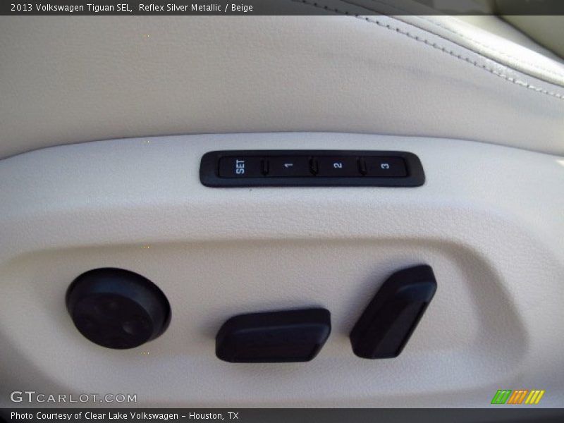 Reflex Silver Metallic / Beige 2013 Volkswagen Tiguan SEL