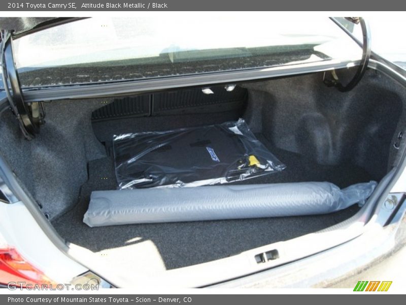 Attitude Black Metallic / Black 2014 Toyota Camry SE