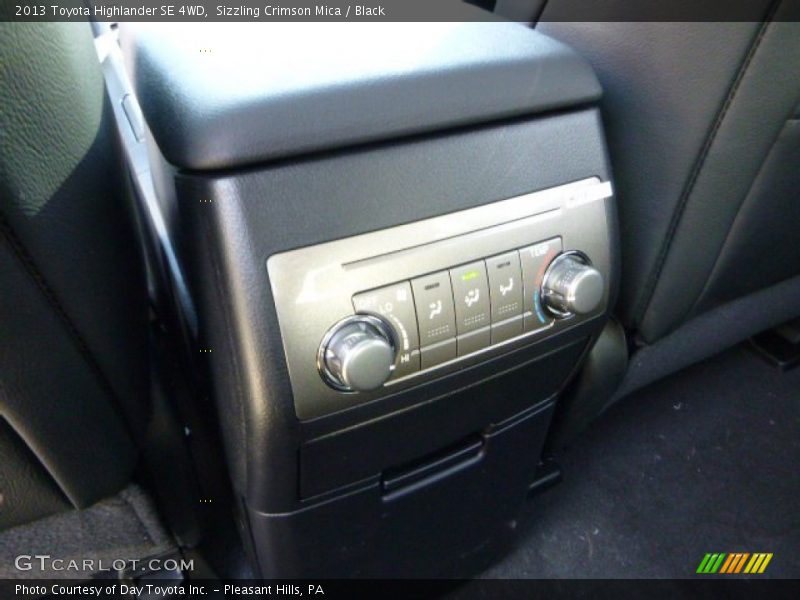 Sizzling Crimson Mica / Black 2013 Toyota Highlander SE 4WD