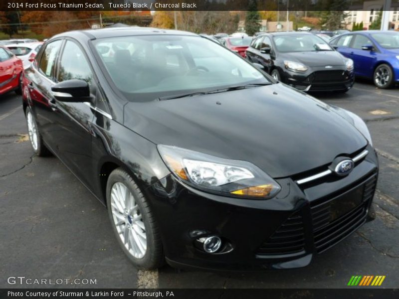 Tuxedo Black / Charcoal Black 2014 Ford Focus Titanium Sedan