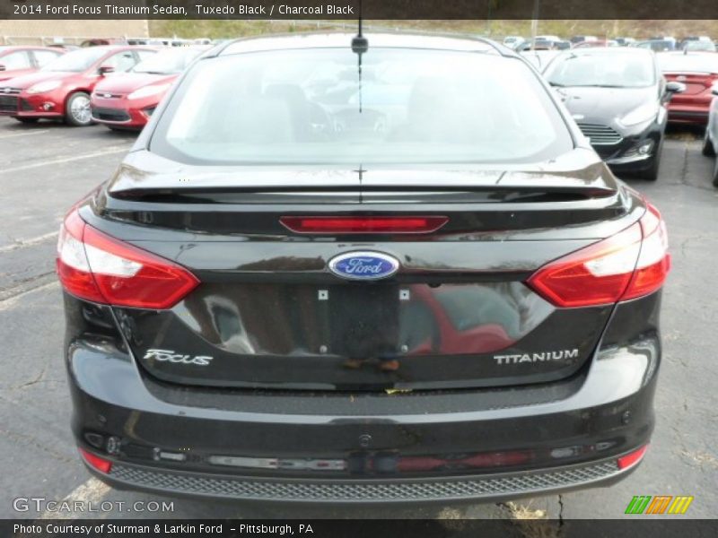 Tuxedo Black / Charcoal Black 2014 Ford Focus Titanium Sedan