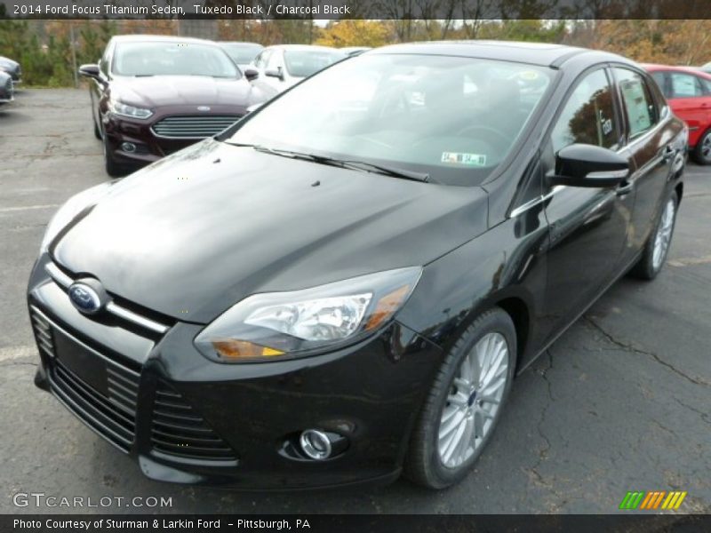 Tuxedo Black / Charcoal Black 2014 Ford Focus Titanium Sedan