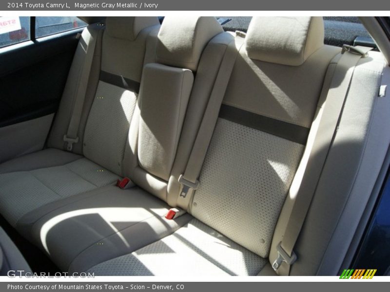 Magnetic Gray Metallic / Ivory 2014 Toyota Camry L