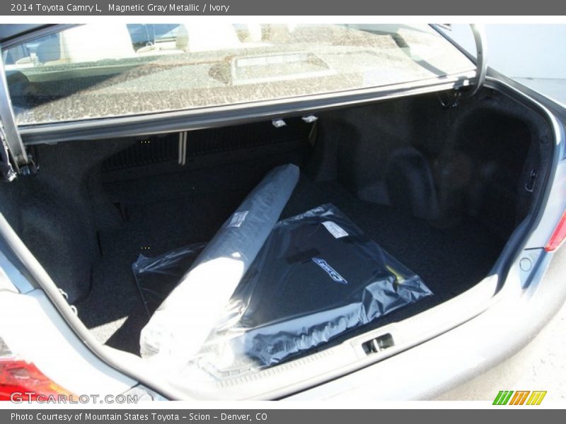 Magnetic Gray Metallic / Ivory 2014 Toyota Camry L