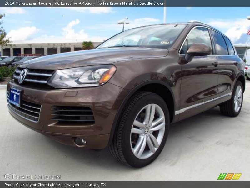 Toffee Brown Metallic / Saddle Brown 2014 Volkswagen Touareg V6 Executive 4Motion