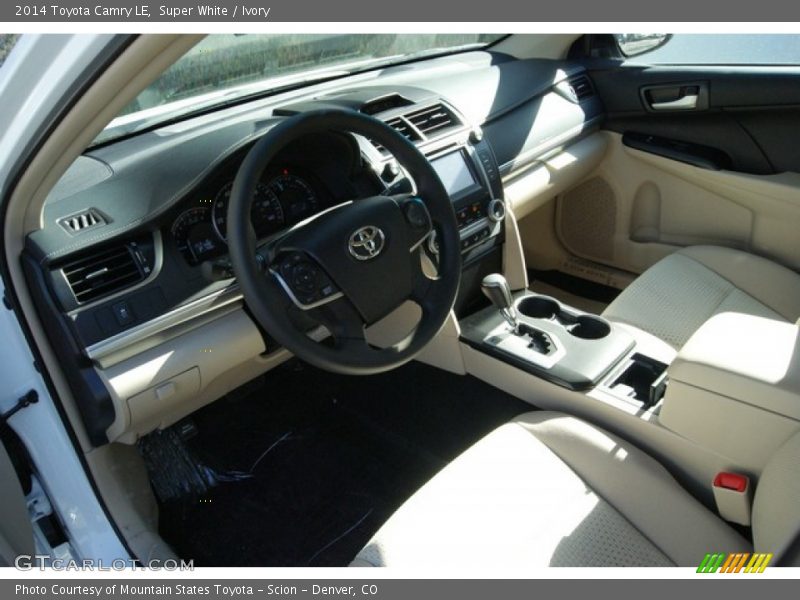 Super White / Ivory 2014 Toyota Camry LE