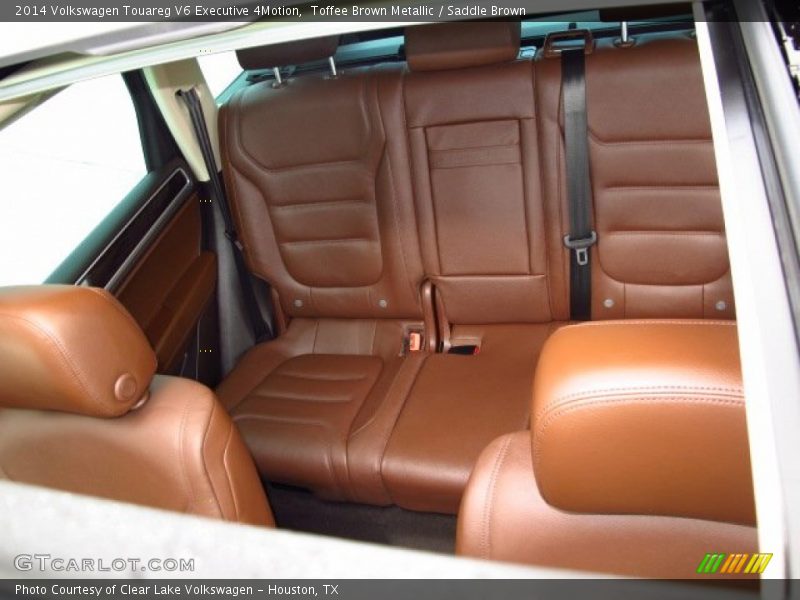 Toffee Brown Metallic / Saddle Brown 2014 Volkswagen Touareg V6 Executive 4Motion