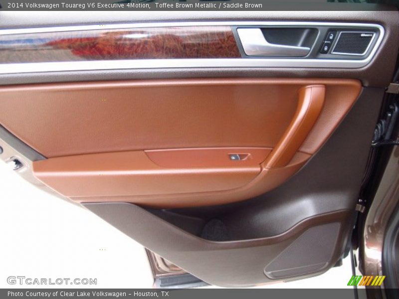 Toffee Brown Metallic / Saddle Brown 2014 Volkswagen Touareg V6 Executive 4Motion