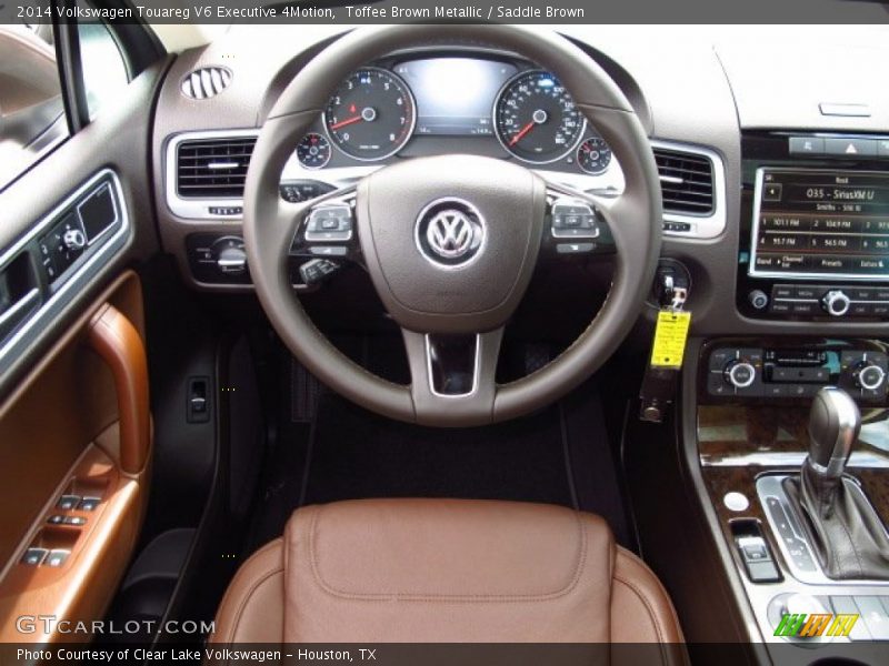  2014 Touareg V6 Executive 4Motion Steering Wheel