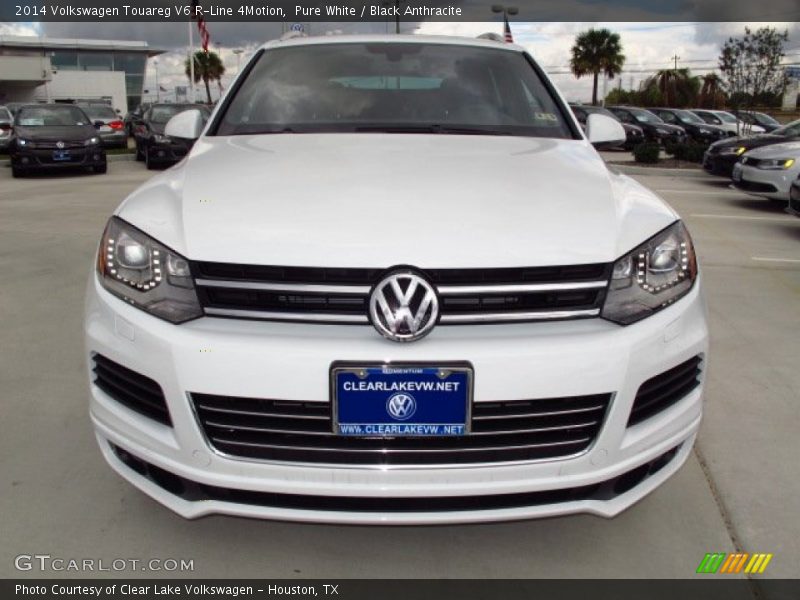 Pure White / Black Anthracite 2014 Volkswagen Touareg V6 R-Line 4Motion