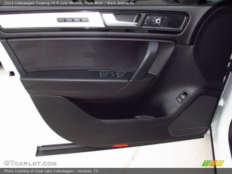 Pure White / Black Anthracite 2014 Volkswagen Touareg V6 R-Line 4Motion
