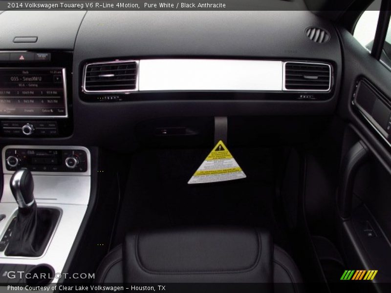 Pure White / Black Anthracite 2014 Volkswagen Touareg V6 R-Line 4Motion