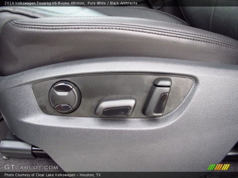 Pure White / Black Anthracite 2014 Volkswagen Touareg V6 R-Line 4Motion