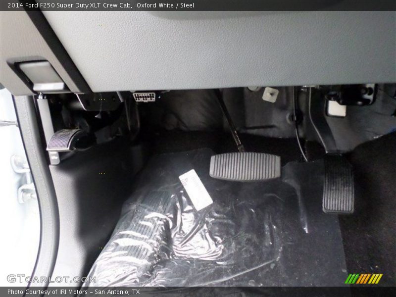 Oxford White / Steel 2014 Ford F250 Super Duty XLT Crew Cab
