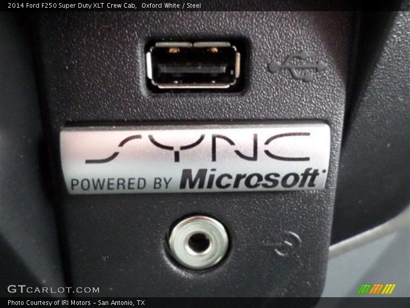 Oxford White / Steel 2014 Ford F250 Super Duty XLT Crew Cab
