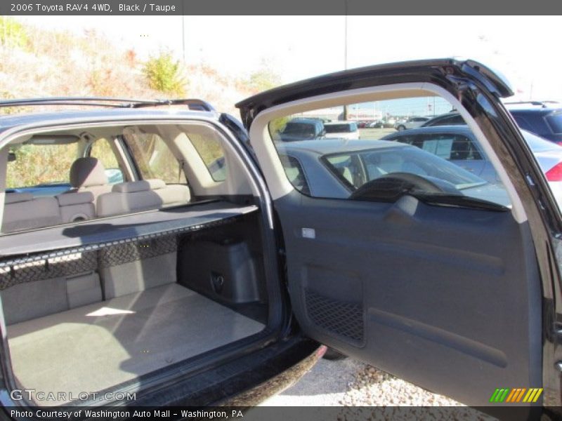 Black / Taupe 2006 Toyota RAV4 4WD