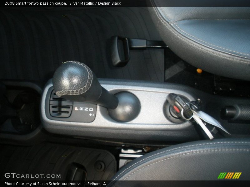 Silver Metallic / Design Black 2008 Smart fortwo passion coupe
