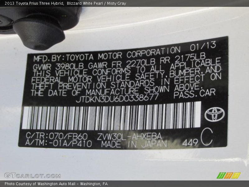 Blizzard White Pearl / Misty Gray 2013 Toyota Prius Three Hybrid