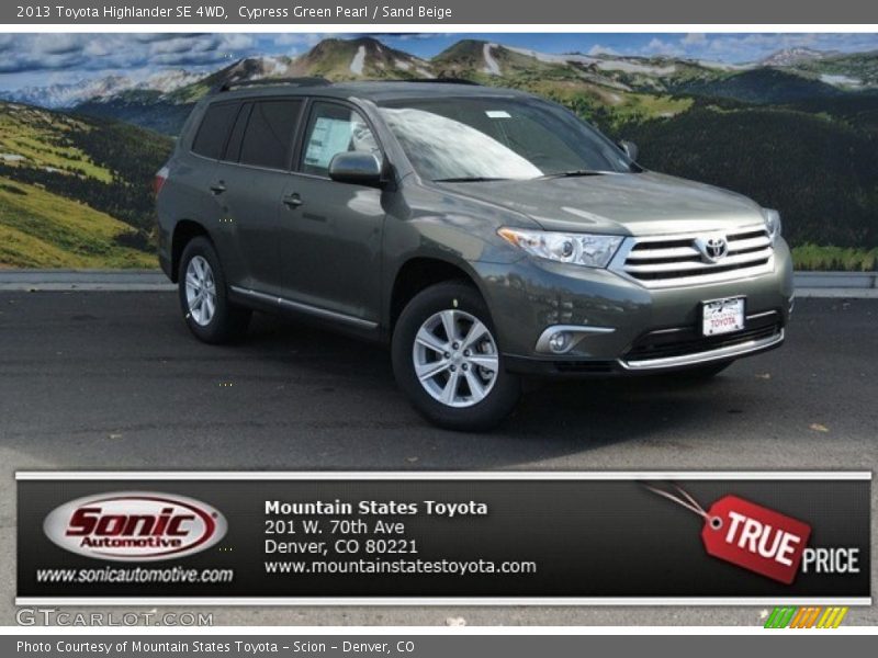 Cypress Green Pearl / Sand Beige 2013 Toyota Highlander SE 4WD