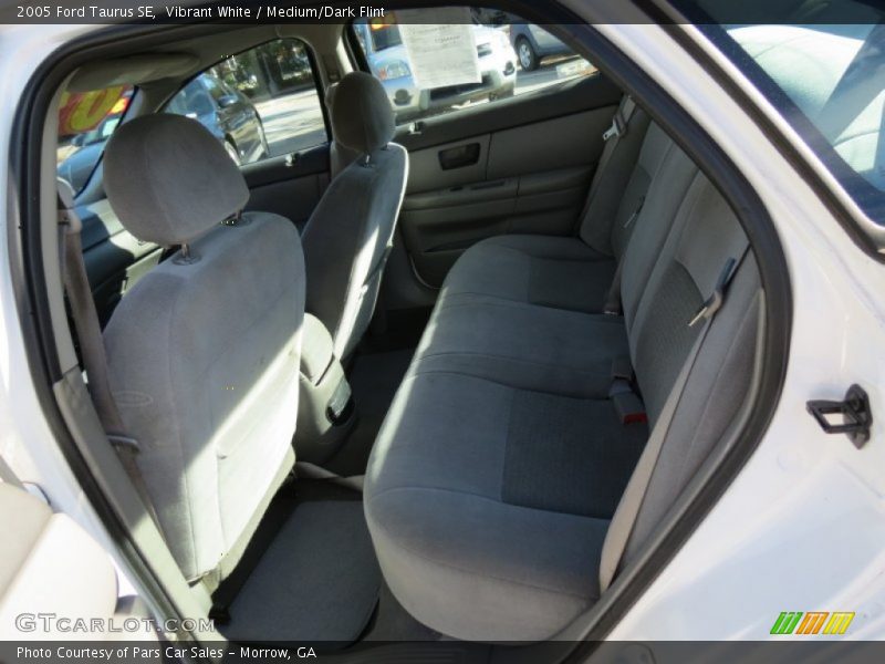 Vibrant White / Medium/Dark Flint 2005 Ford Taurus SE