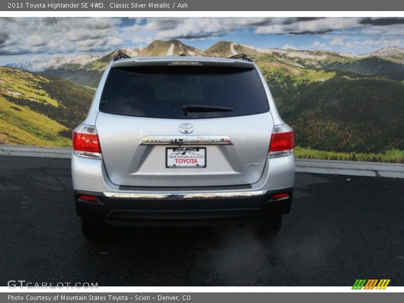 Classic Silver Metallic / Ash 2013 Toyota Highlander SE 4WD