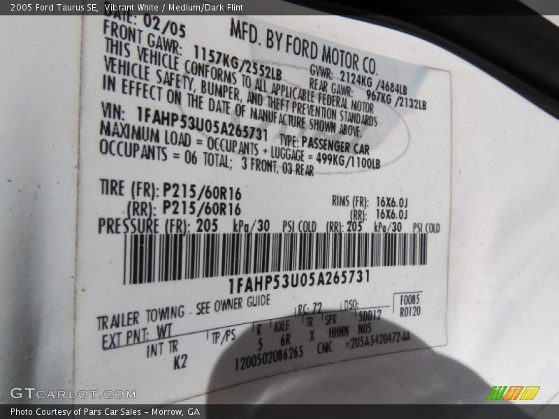 Vibrant White / Medium/Dark Flint 2005 Ford Taurus SE