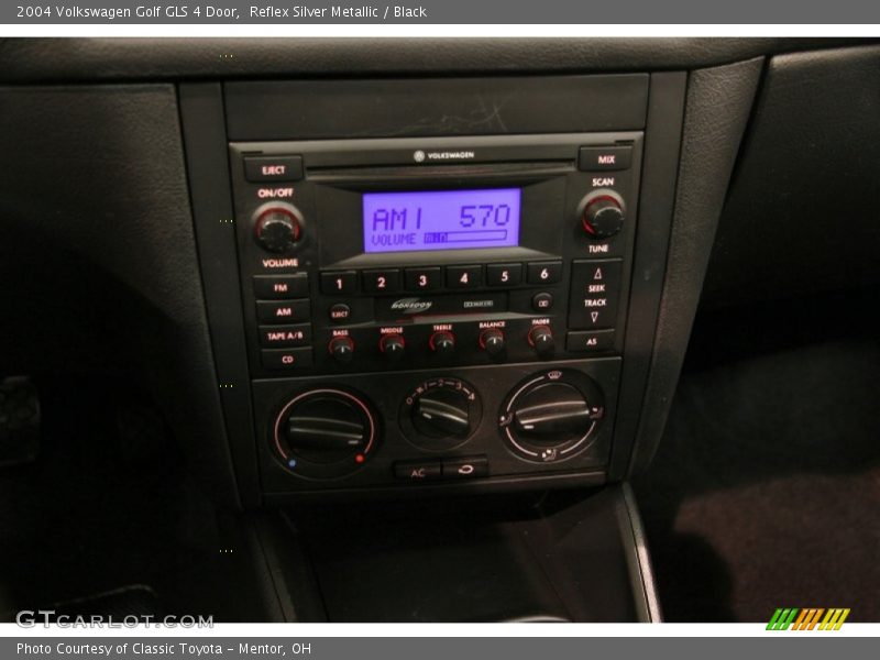 Reflex Silver Metallic / Black 2004 Volkswagen Golf GLS 4 Door