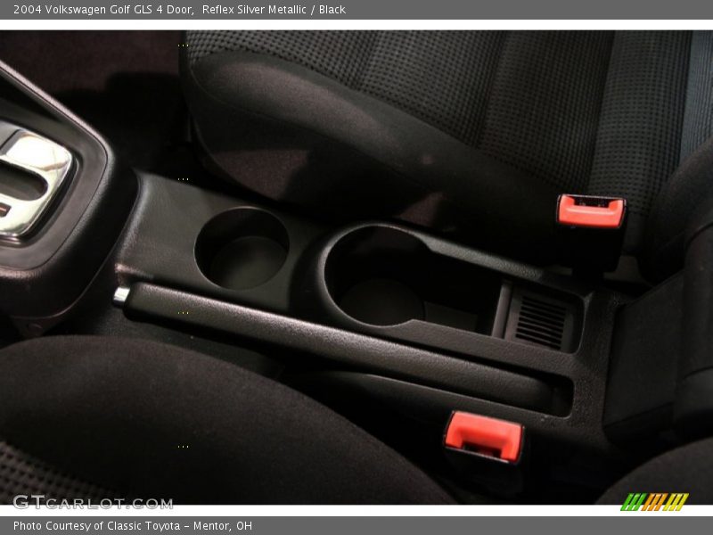 Reflex Silver Metallic / Black 2004 Volkswagen Golf GLS 4 Door