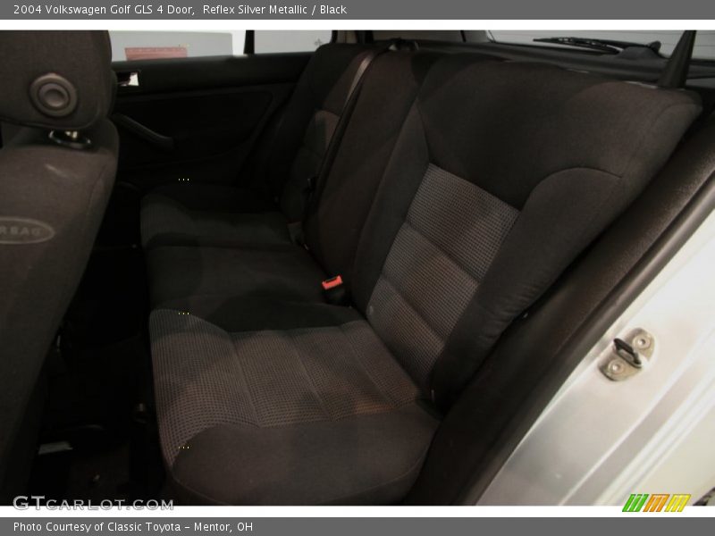 Reflex Silver Metallic / Black 2004 Volkswagen Golf GLS 4 Door