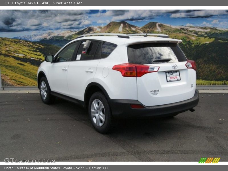 Super White / Ash 2013 Toyota RAV4 LE AWD