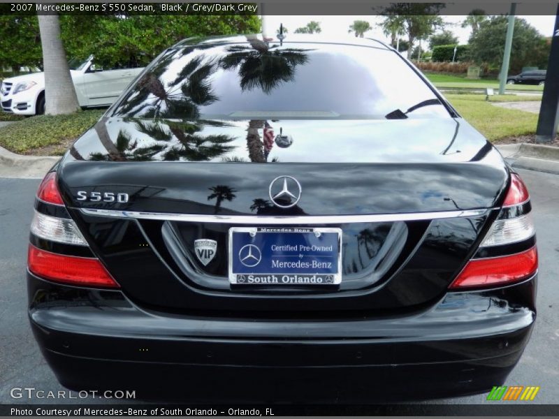Black / Grey/Dark Grey 2007 Mercedes-Benz S 550 Sedan