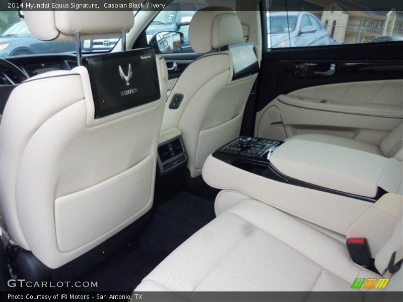 Caspian Black / Ivory 2014 Hyundai Equus Signature