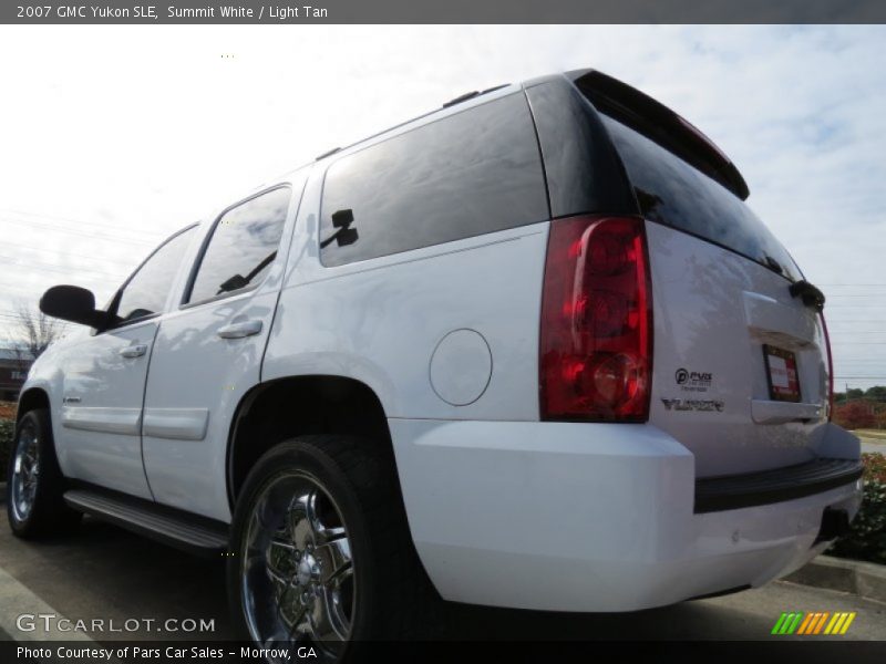 Summit White / Light Tan 2007 GMC Yukon SLE