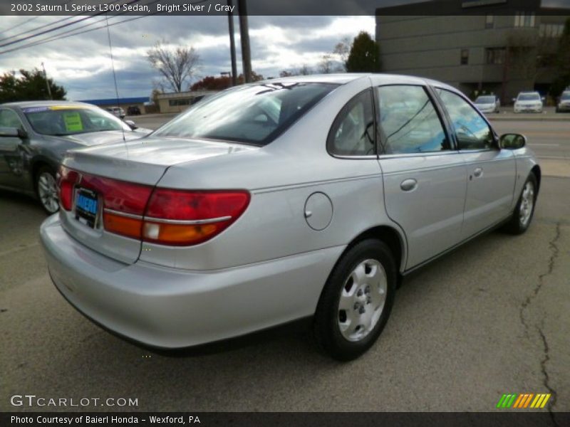 Bright Silver / Gray 2002 Saturn L Series L300 Sedan