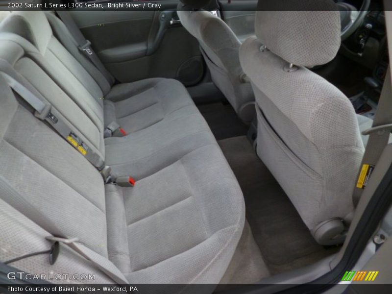 Bright Silver / Gray 2002 Saturn L Series L300 Sedan