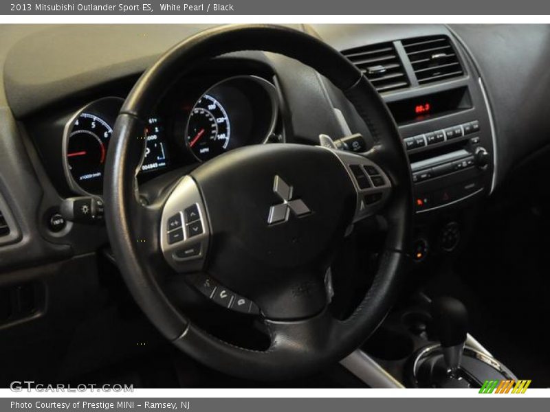 White Pearl / Black 2013 Mitsubishi Outlander Sport ES
