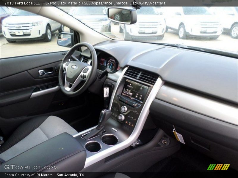 Tuxedo Black Metallic / SEL Appearance Charcoal Black/Gray Alcantara 2013 Ford Edge SEL