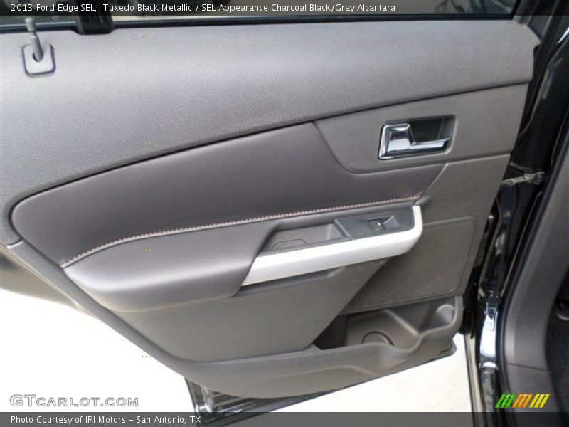 Tuxedo Black Metallic / SEL Appearance Charcoal Black/Gray Alcantara 2013 Ford Edge SEL