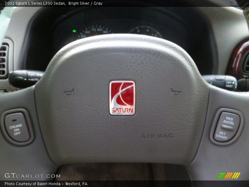 Bright Silver / Gray 2002 Saturn L Series L300 Sedan