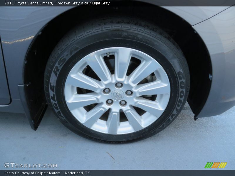 Predawn Gray Mica / Light Gray 2011 Toyota Sienna Limited
