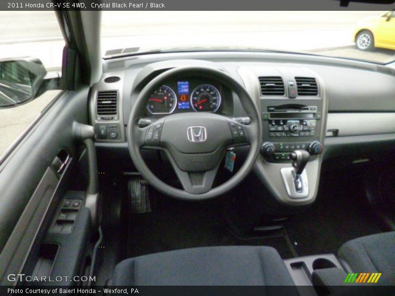 Crystal Black Pearl / Black 2011 Honda CR-V SE 4WD
