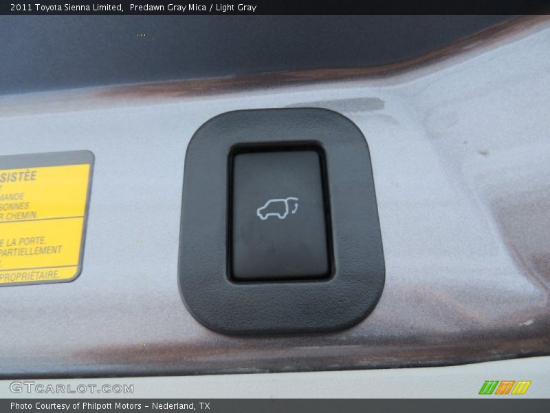 Predawn Gray Mica / Light Gray 2011 Toyota Sienna Limited