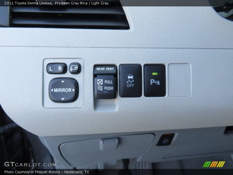 Predawn Gray Mica / Light Gray 2011 Toyota Sienna Limited