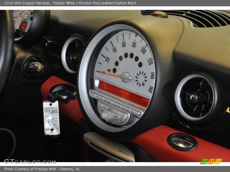Pepper White / Rooster Red Leather/Carbon Black 2010 Mini Cooper Hardtop