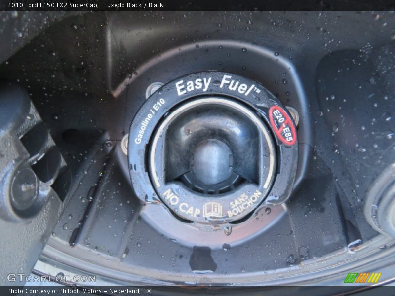 Tuxedo Black / Black 2010 Ford F150 FX2 SuperCab