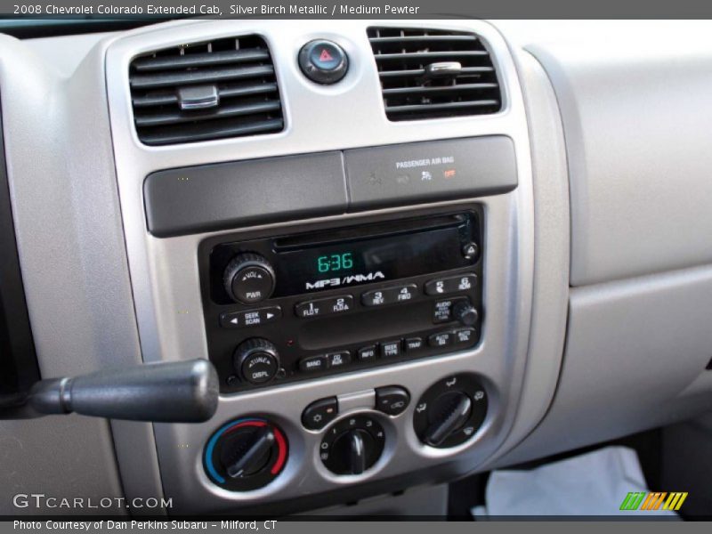 Controls of 2008 Colorado Extended Cab