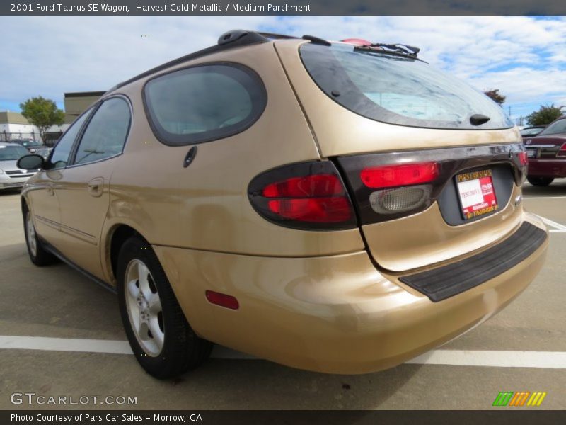 Harvest Gold Metallic / Medium Parchment 2001 Ford Taurus SE Wagon