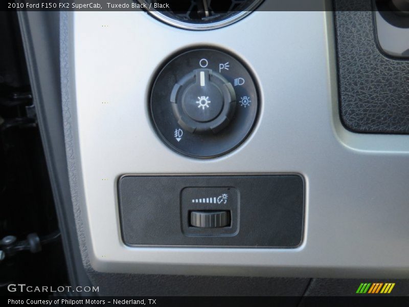 Tuxedo Black / Black 2010 Ford F150 FX2 SuperCab